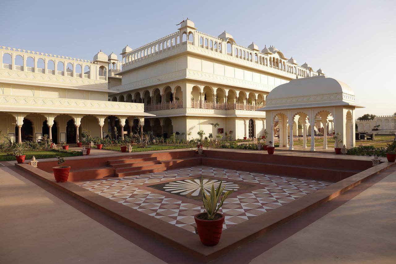 Laxmi Palace Dausa Exterior foto